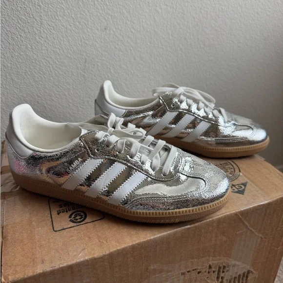 Adidas Samba OG Sneakers Silver Metallic Cloud White Core White Womens size 10 - Picture 2 of 9